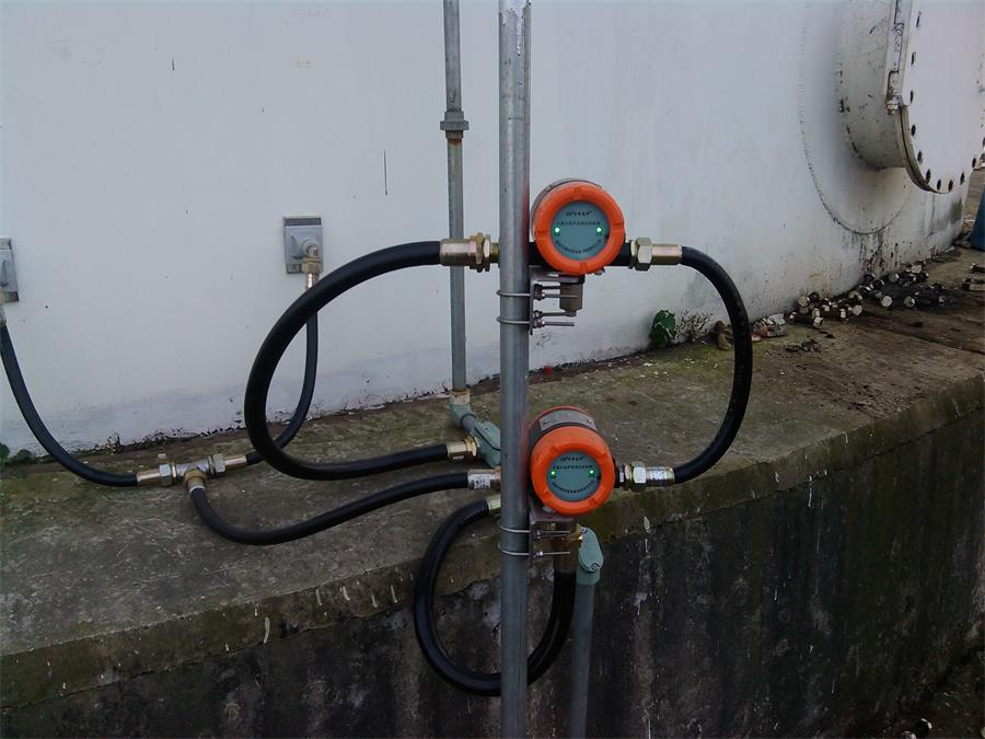 ���̰���